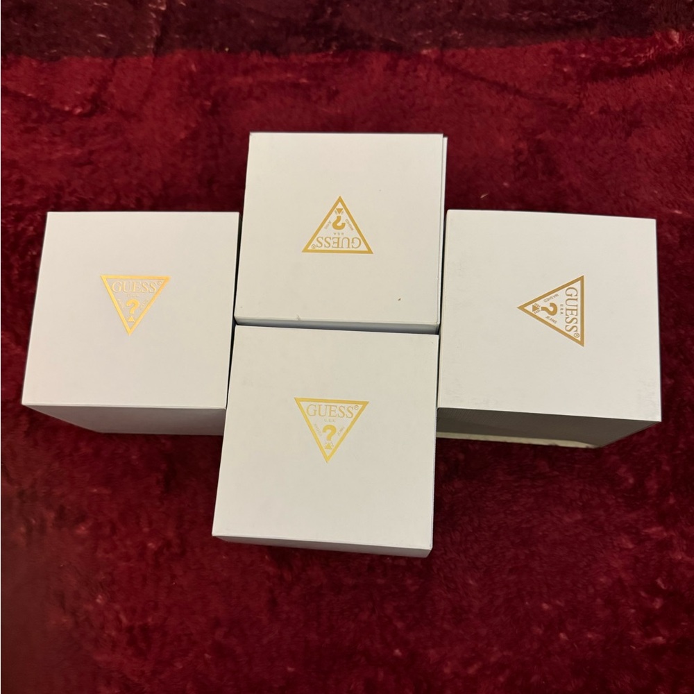 Four  Brand new Guess watch boxes - Picture 10 of 10